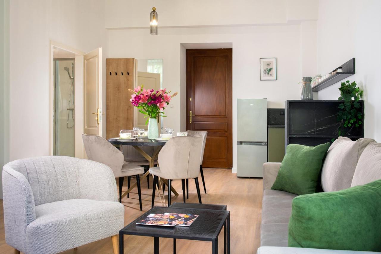 Superior Apartment