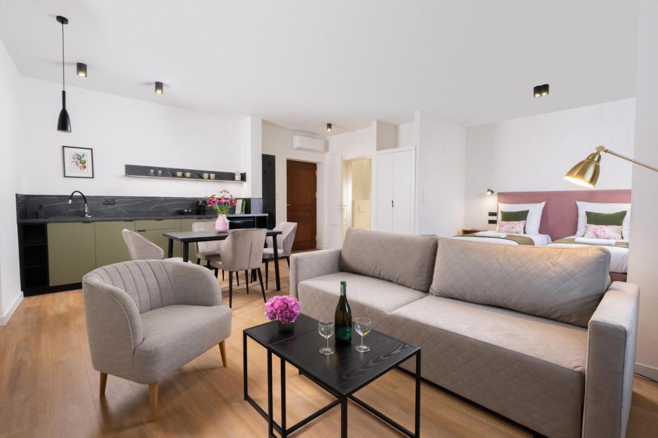 Superior Apartment