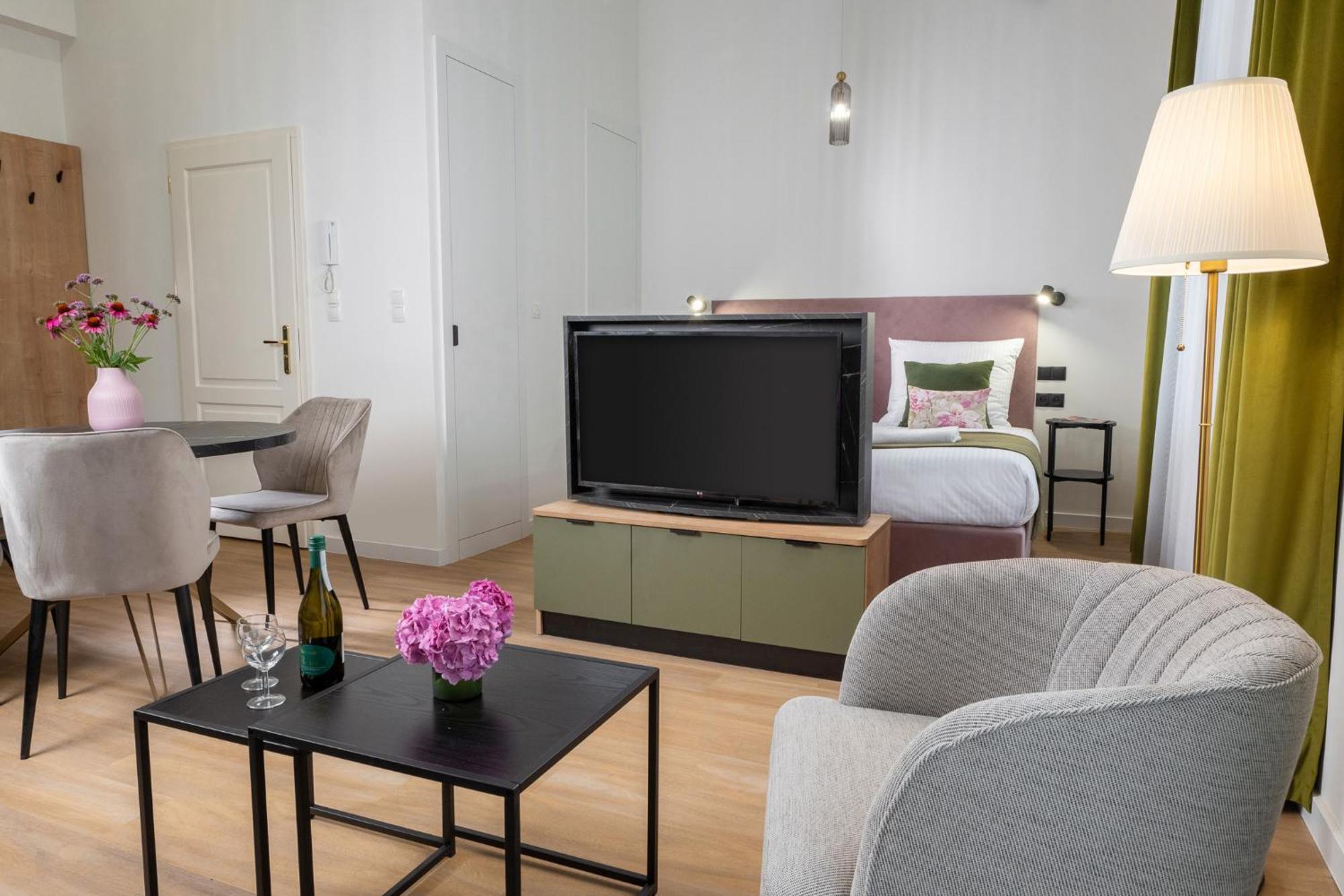 Superior Apartment